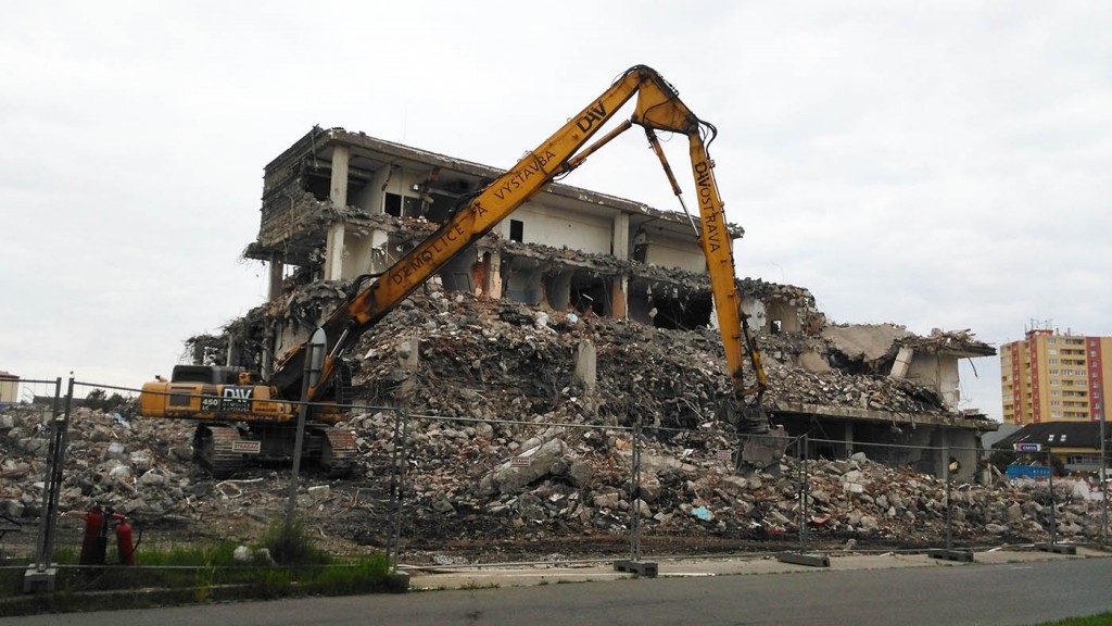 demolice a vystavba prerovsky prior